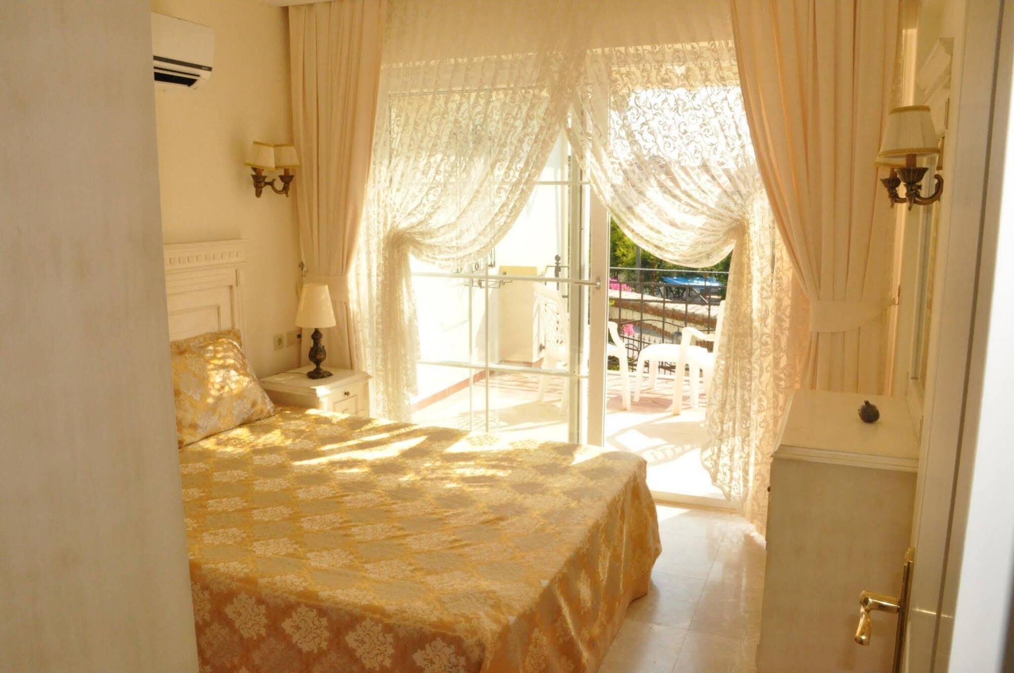VillaMel Fethiye Esterno foto
